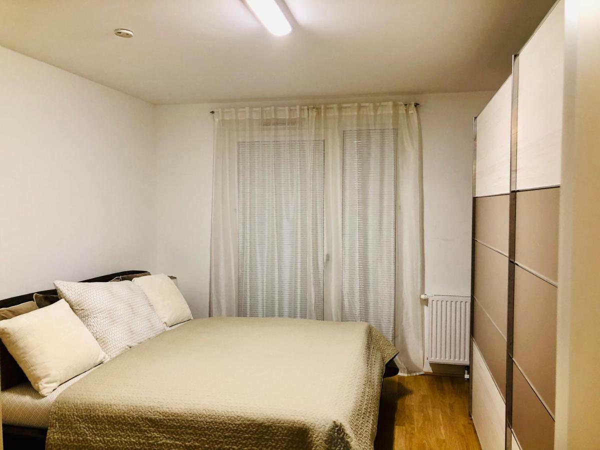 Amazing Austria Center Apartment Near Uno City Bécs Kültér fotó